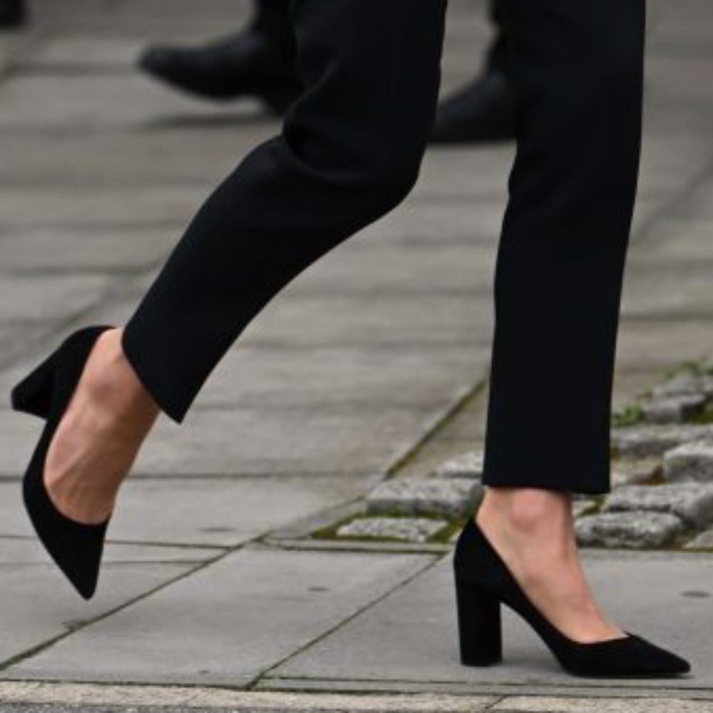 Zara Black Pointy Toe Block Heels